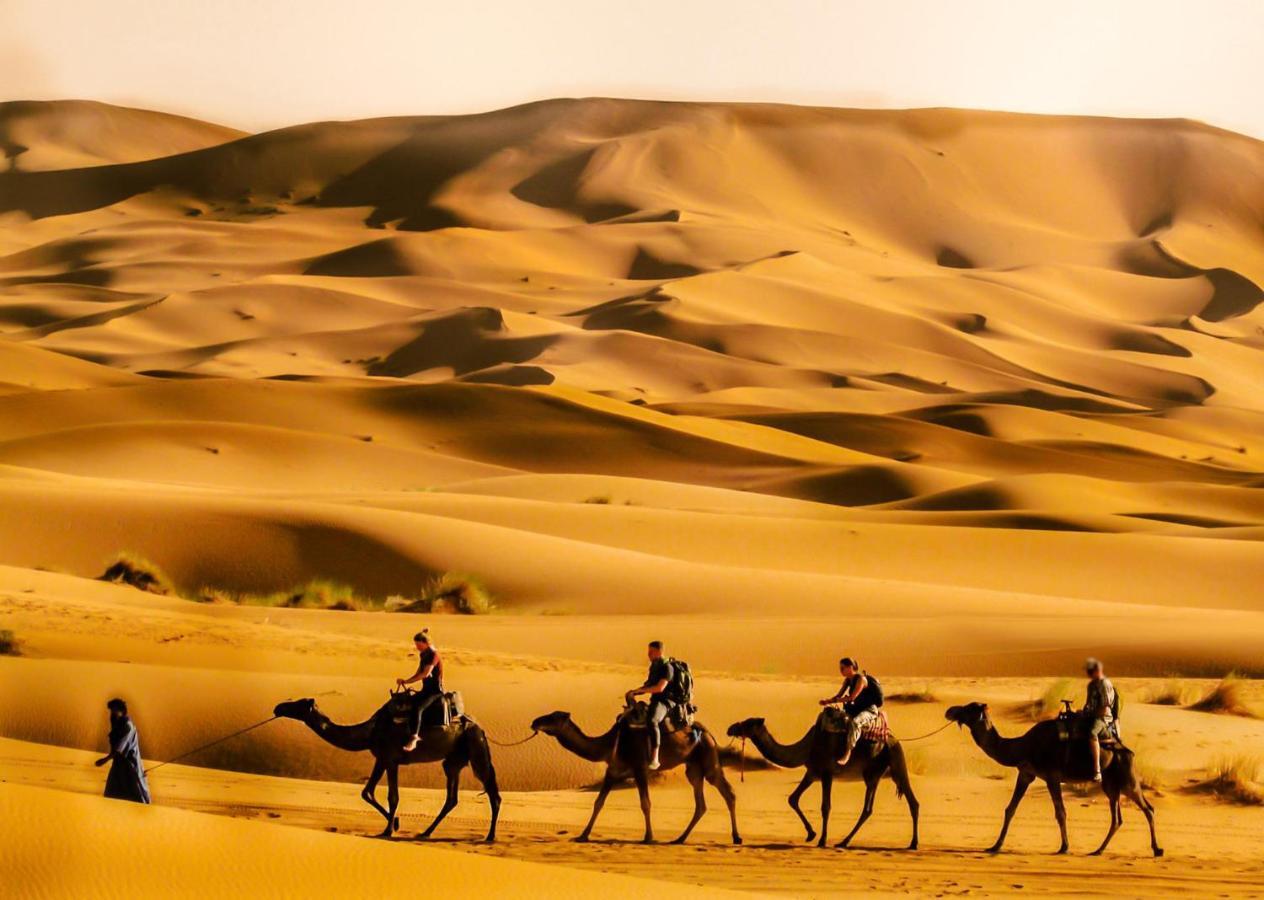 Les Roches Desert Camp Merzouga Exteriér fotografie